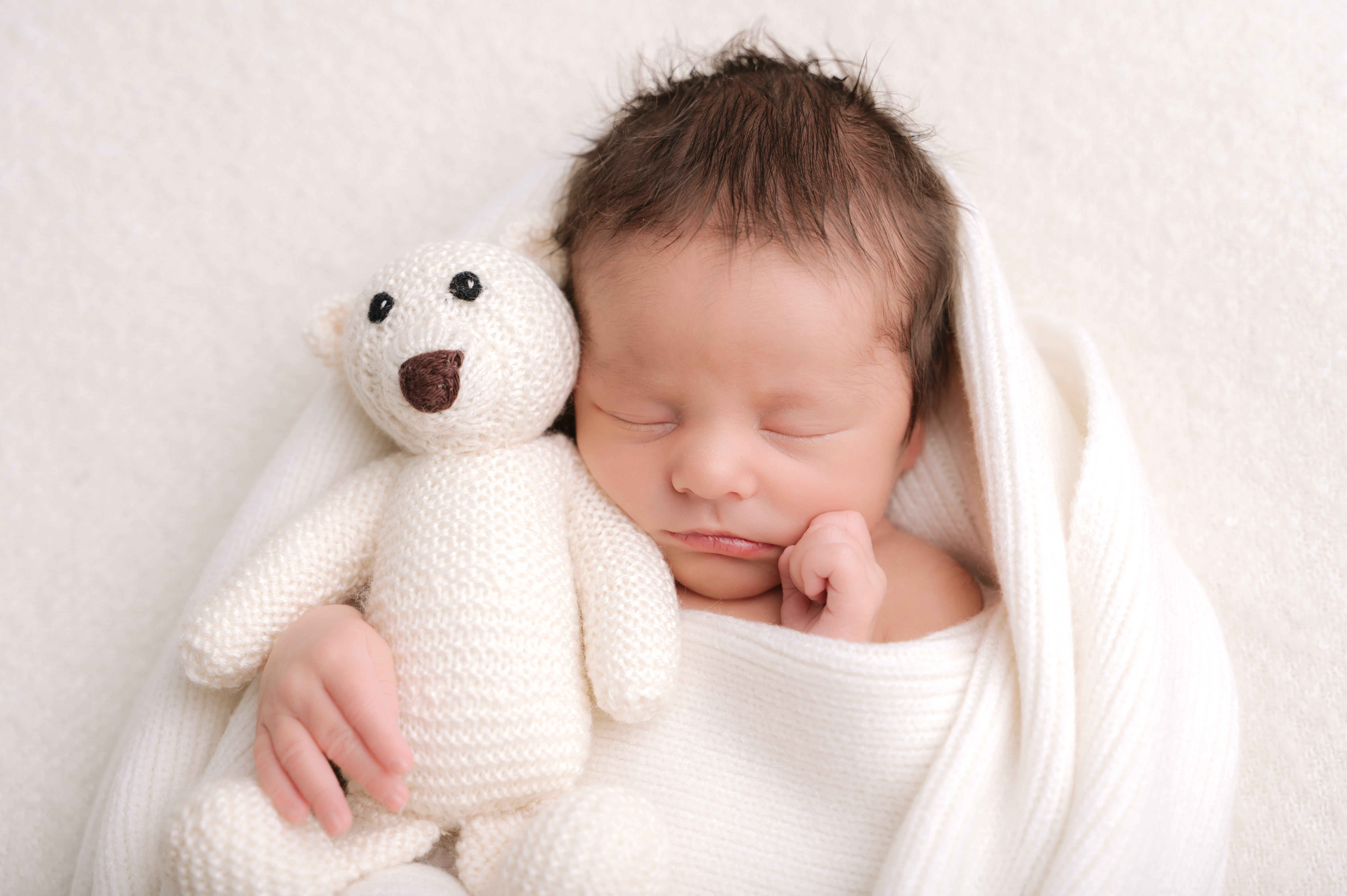 When Is the Best Time to Have Newborn Photos?